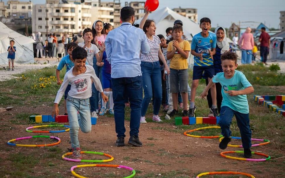 Erdbeben in Syrien: Spielen und Lachen hilft, das Erlebte zu verarbeiten