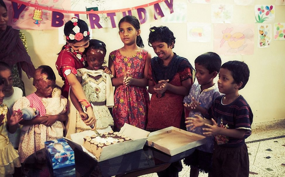 Geburtstagskuchen. ©Steven Pan/UNICEF/RTL II