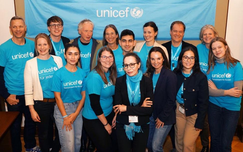 kto-2024-11-19-aktionsteam-hochschulgruppe-unicef