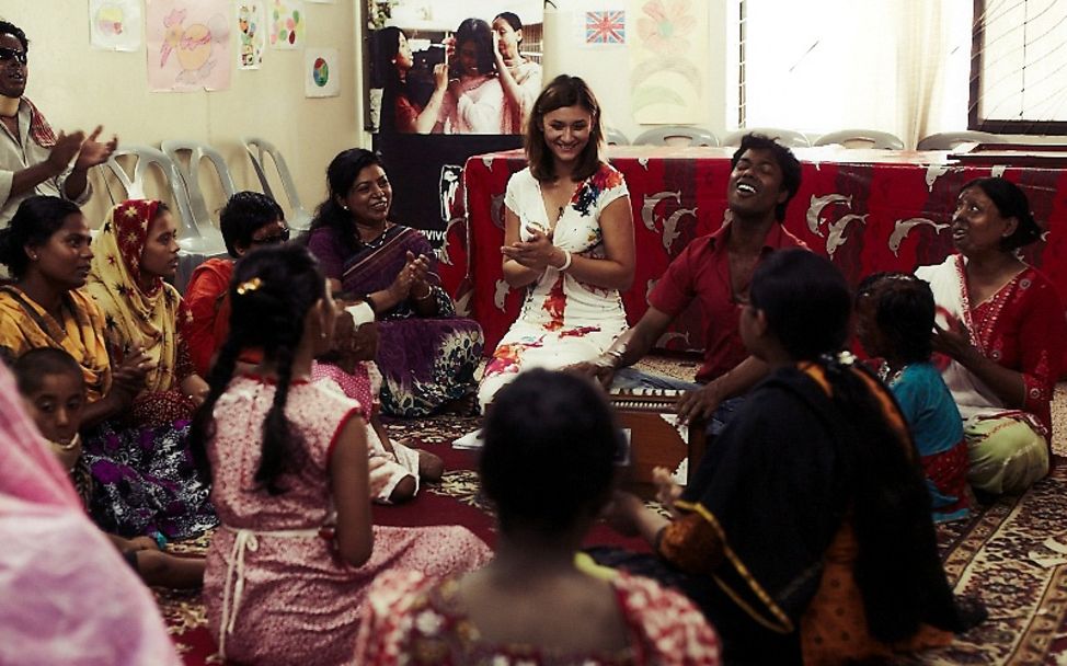 Bangladesch: Sandra Thier zu Besuch in der ASF