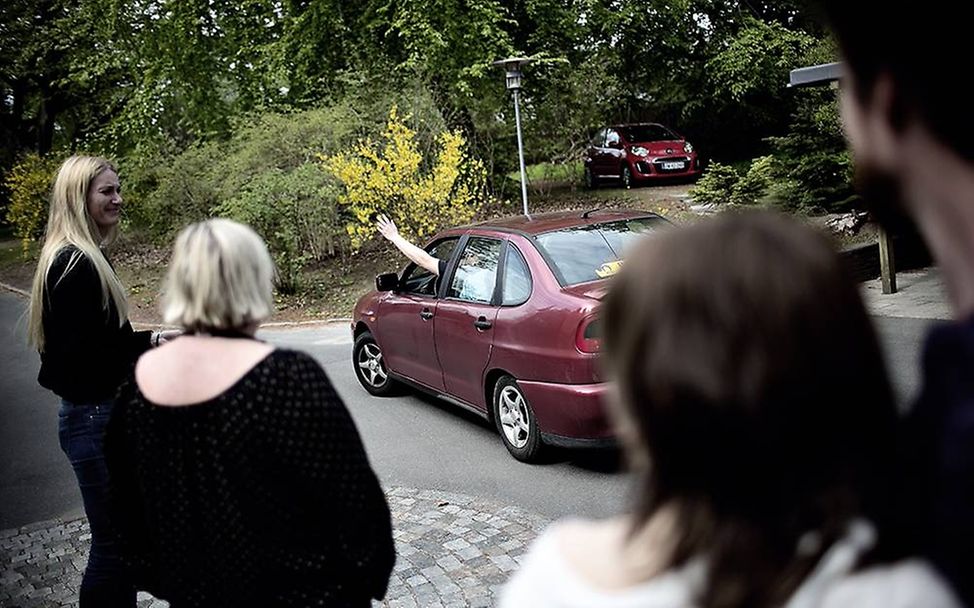 Wenn die Familie geschlossen wird. © Joachim Adrian/Danish School of Photojournalism