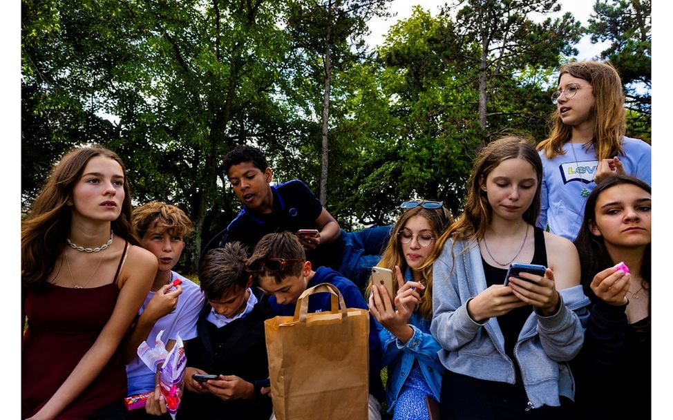 France, Nepal: The screen generation 