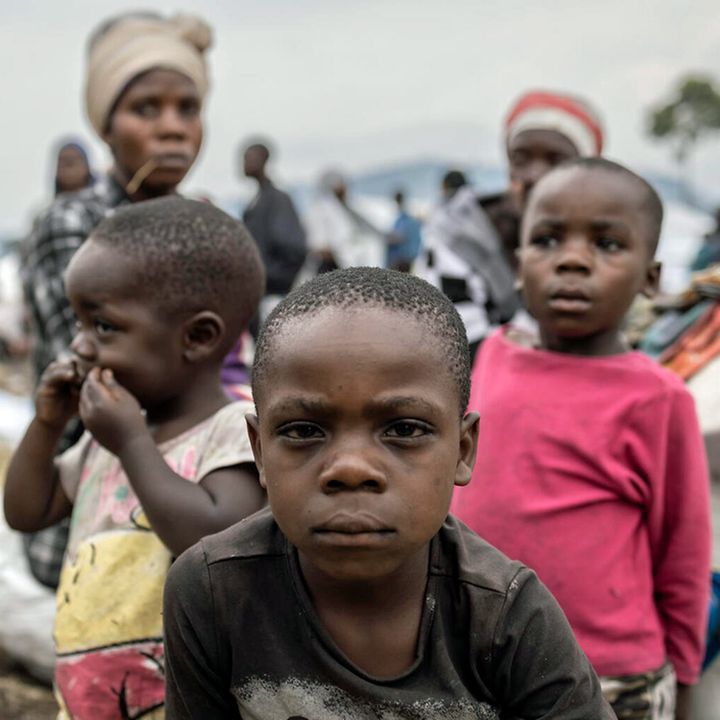 Demokratische Republik Kongo Nothilfe: Eine in einem Flüchtlingscamp angekommene Familie in der Provinz Nord-Kivu