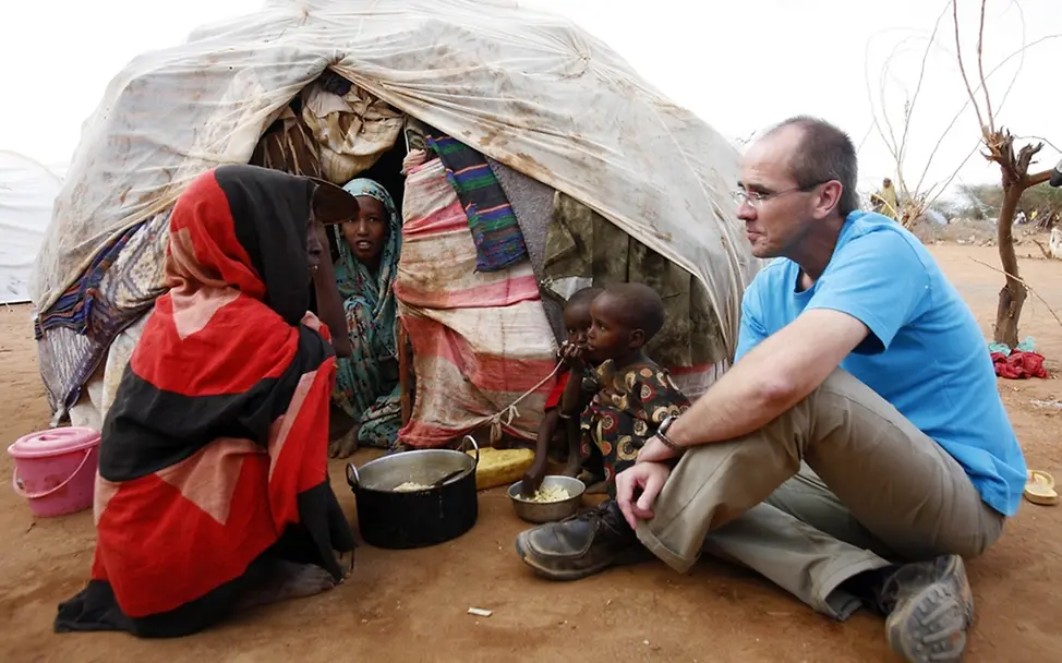 Christian Schneider besucht ein Flüchtlingslager in Kenia. ©UNICEF/Njuguna Christian Schneider besucht ein Flüchtlingslager in Kenia. ©UNICEF/Njuguna
