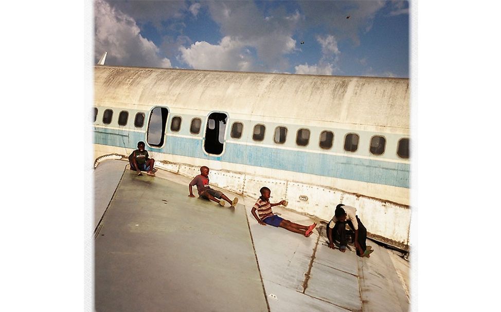 Kongo: Spielplatz Flughafen | © Michael C. Brown/Magnum Nominee