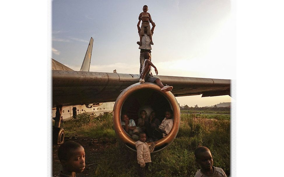 Kongo: Spielplatz Flughafen | © Michael C. Brown/Magnum Nominee