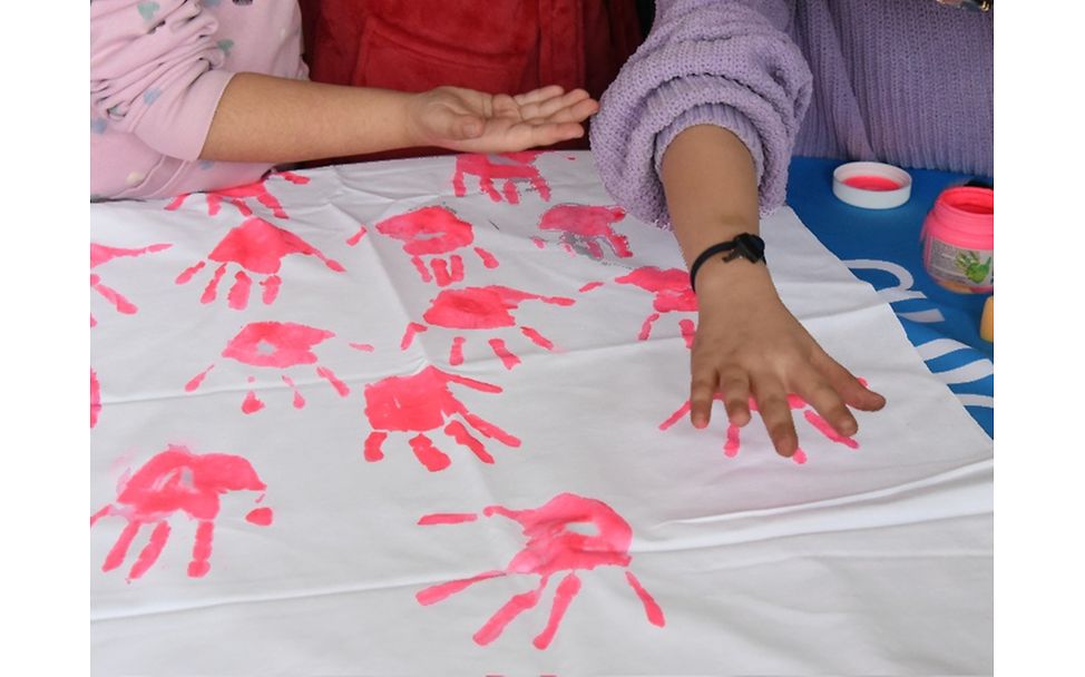 Red Hand Day 2025 in der Brüder-Grimm-Schule, Grundschule in Göttingen 