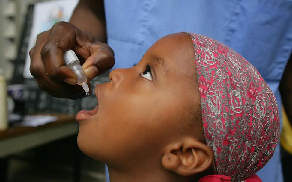 Polio-Schluckimpfung. ©UNICEF/Pirozzi Polio-Schluckimpfung. ©UNICEF/Pirozzi