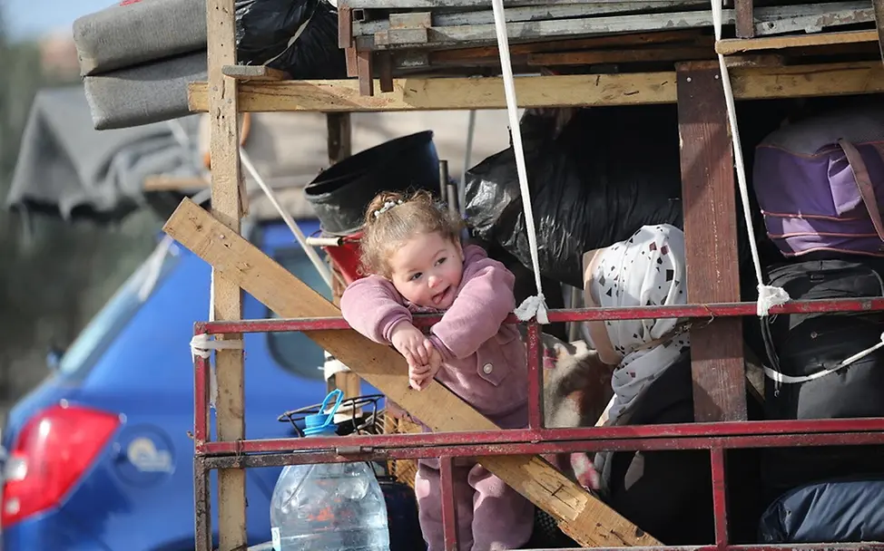 Kinder im Gazastreifen fliehen mit ihren Familien. | © UNICEF/El Baba Kinder auf der Flucht im Gazastreifen.