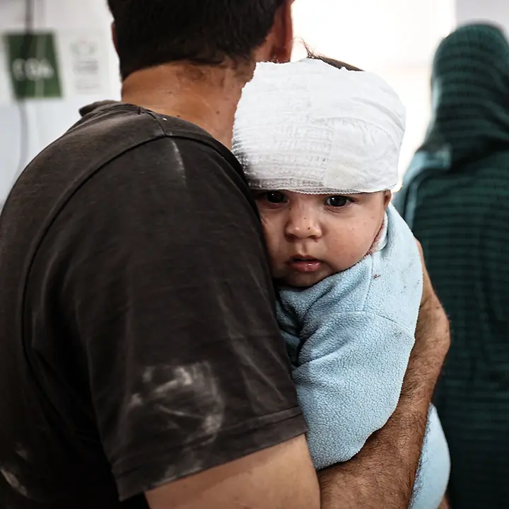 Gaza spenden: Kinder in Gaza werden getötet und verletzt. Viele leiden Hunger. 