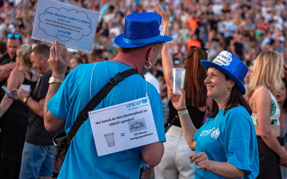 So lief die Aktion im letzten Jahr: Pfandspendenaktion bei den Filmnächten am Elbufer 2024