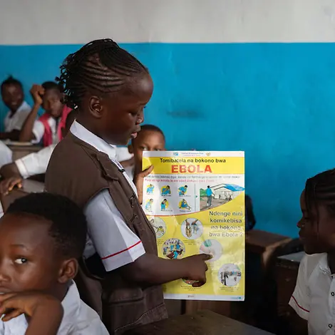 Ebolafieber: Die Krankheit Ebola ist in vielen Fällen tödlich. UNICEF unterstützt bei Aufklärung und Hygiene. 