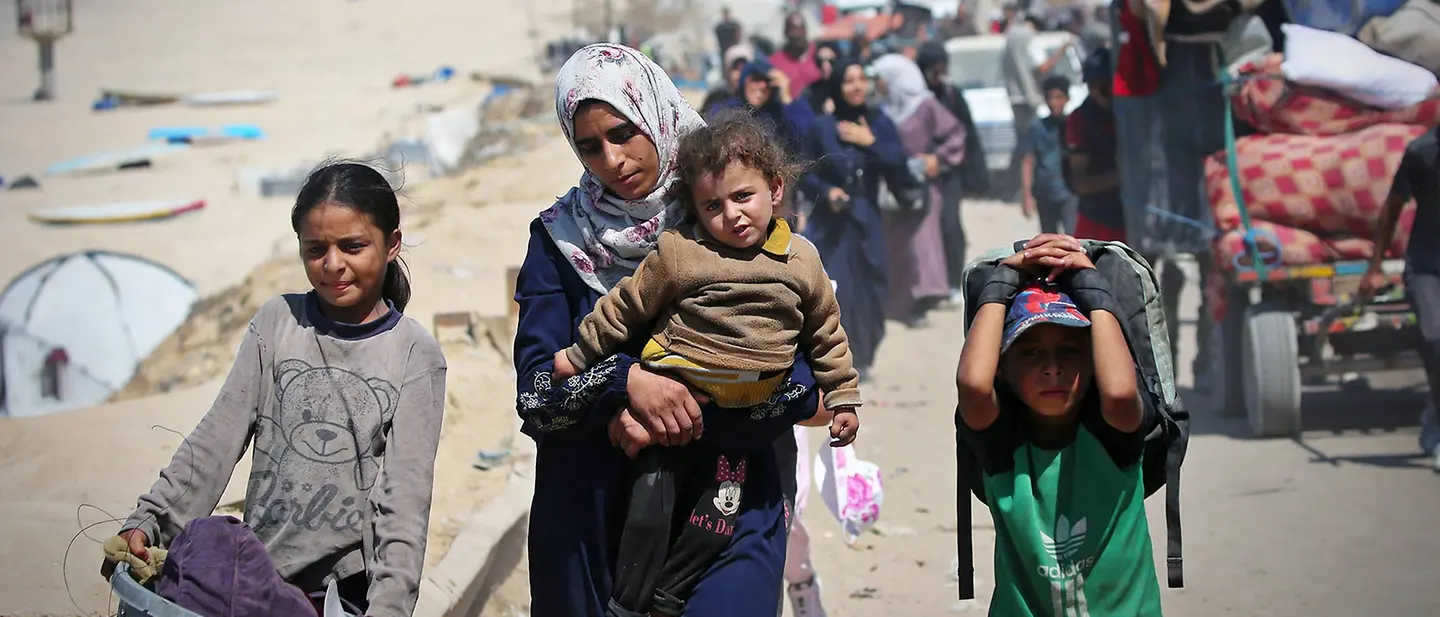 Gaza: Die Militäroffensive in Gaza-Stadt verschärft die Not der Kinder im Gazastreifen, Hunderttausende müssen fliehen. 