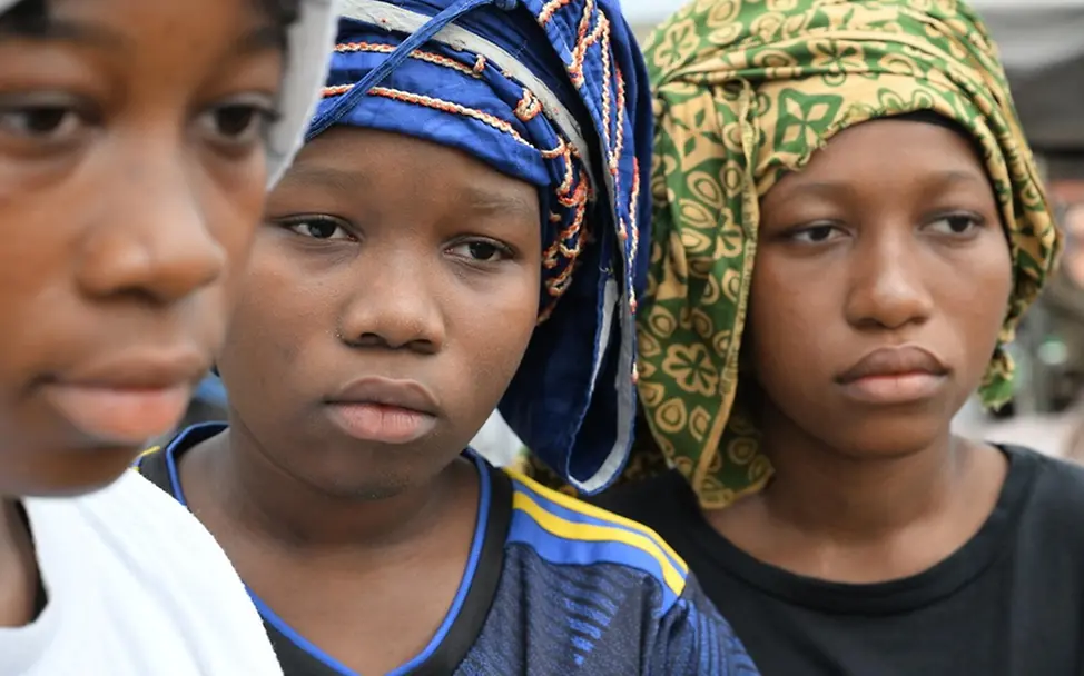 Kinder in Guinea lernen über Kinderehen. | © UNICEF/Dejongh Kinderehe: Kinder in Guinea lernen über Kinderehen