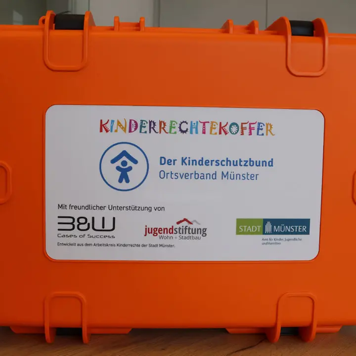 Kinderrechtekoffer-Foto-1024x741