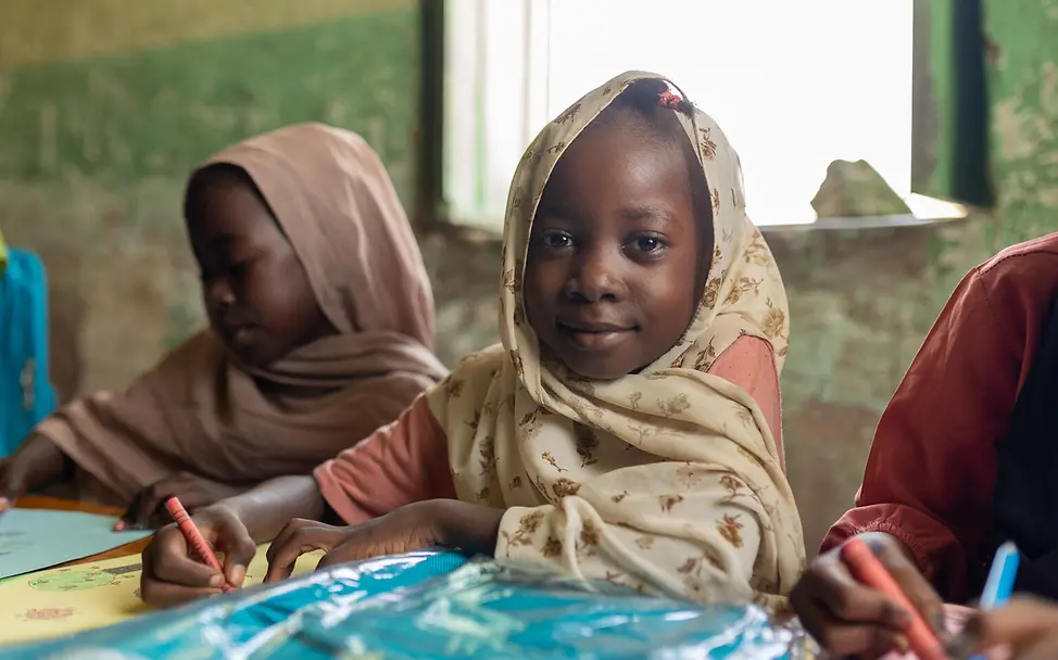 Sudan Krieg: Millionen sudanesische Kinder brauchen Schutz und humanitäre Hilfe. 