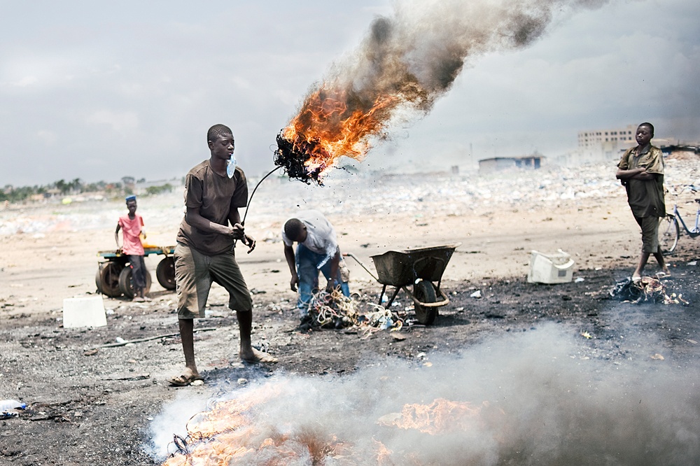 Ghana: Unser Müll in Afrika. © Kai Löffelbein/Student der Fotografie, Hochschule Hannover