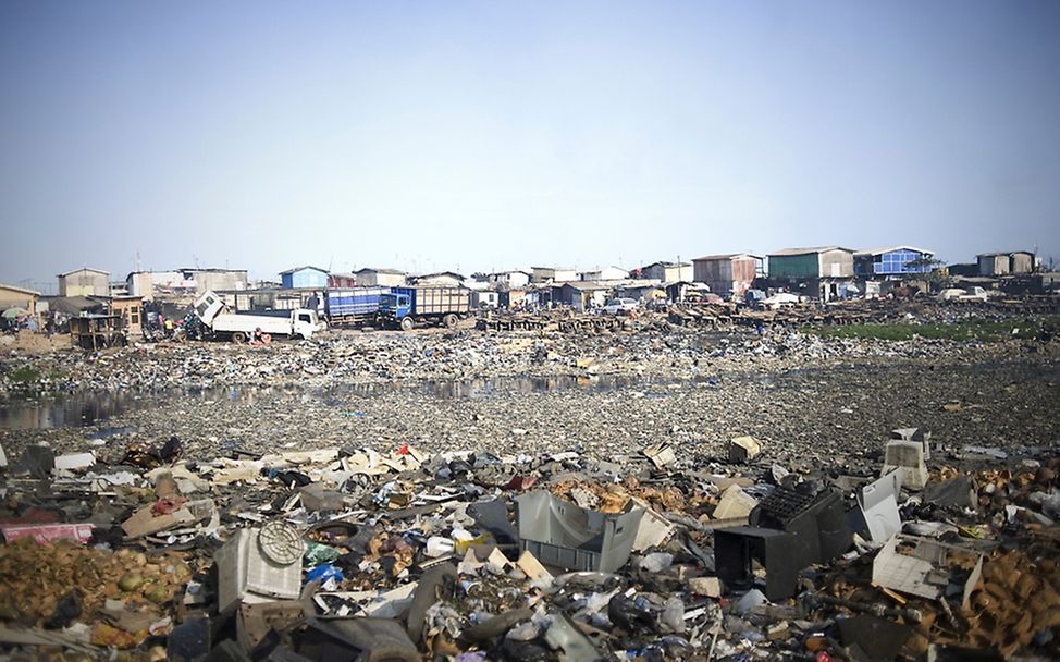 Ghana: Waste export to Africa. | © Kai Löffelbein/University of Applied Sciences and Arts, Hannover