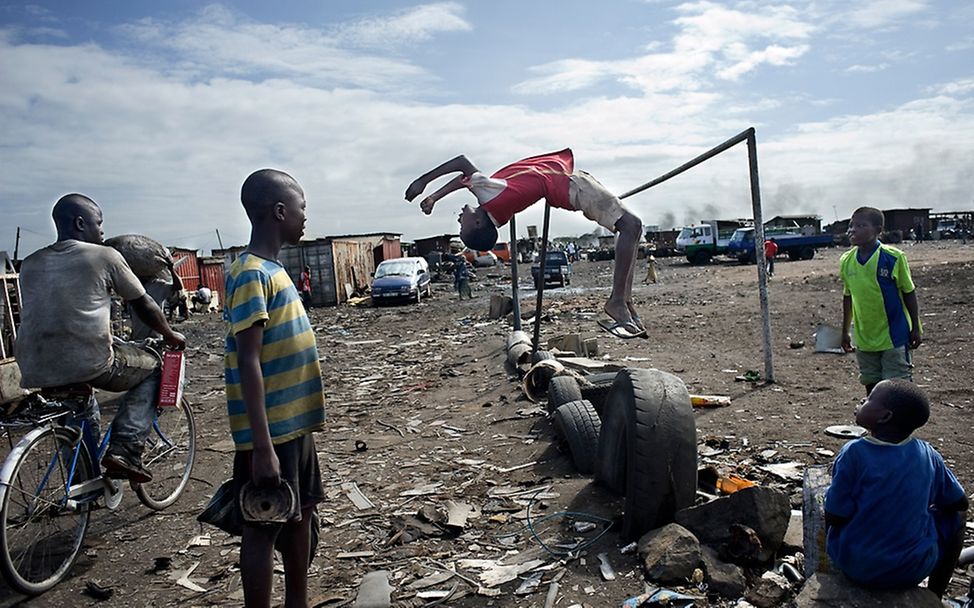 Ghana: Waste export to Africa. | © Kai Löffelbein/University of Applied Sciences and Arts, Hannover