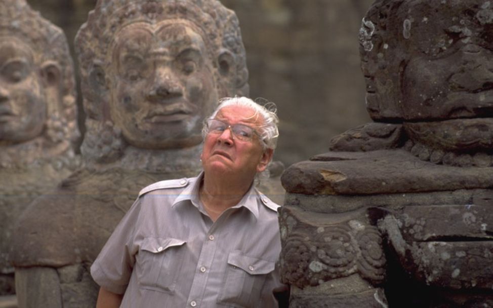 Sir Peter Ustinov in Kambodscha.