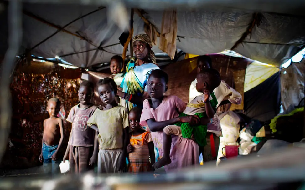Südsudan: Kinder bedroht von Hunger und Gewalt | © UNICEF/Holt Kinder in Südsudan: erschöpft und traumatisiert von Hunger und Gewalt