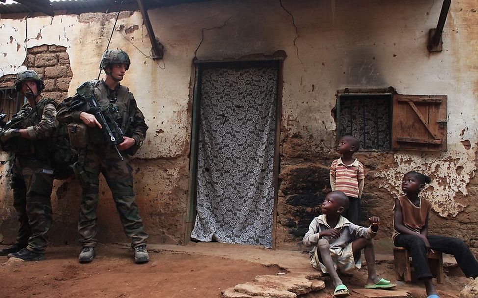 Zentralafrikanische Republik: Soldaten auf Patroullie in Bangui