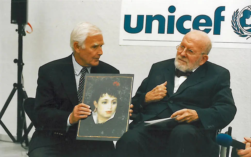 Gustav Rau with UNICEF Goodwill ambassador Joachim Fuchsberger. Gustav Rau with UNICEF Goodwill ambassador Joachim Fuchsberger.