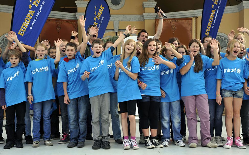 UNICEF-Shirt: Preis für Kinder-Rechte-Rätsel Folge 2