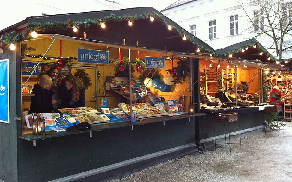 Verschicken Sie Weihnachtsgrüße mit den UNICEF-Grußkarten. | © UNICEF UNICEF-Grußkarten zur Weihnachtszeit