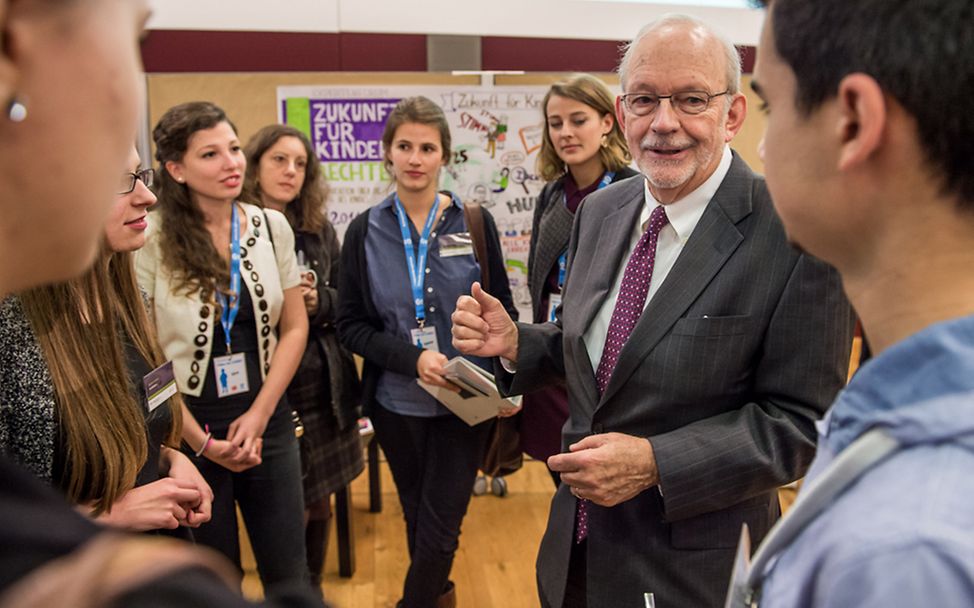 UNICEF-Exekutivdirektor Anthony Lake beim BMZ-Expertenforum 