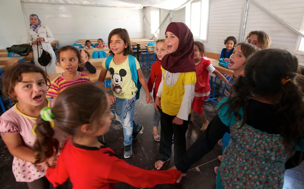 Schule für syrische Flüchtlingskinder | © UNICEF/Shehzad Noorani Schule für syrische Flüchtlingskinder