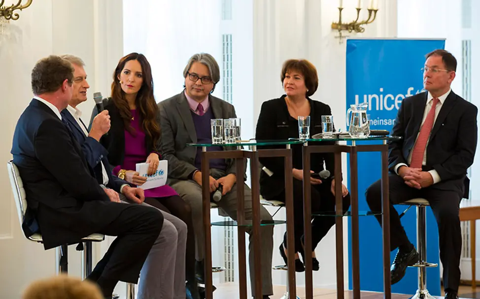 Podiumsdiskussion beim UNICEF-Neujahrsgespräch | © Bundesregierung/Breloer Podiumsdiskussion beim UNICEF-Neujahrsgespräch