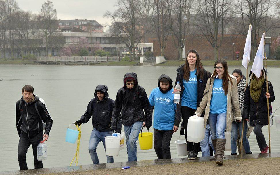 Wasserbehälter sind gefüllt. 