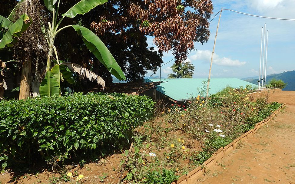 Sri Lanka: Schulgarten der Thispanekanda Schule.