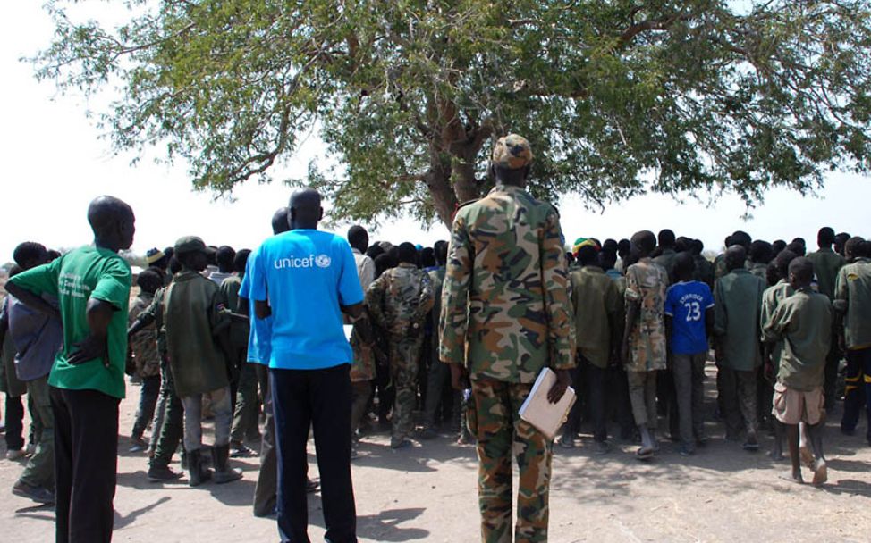 Kindersoldaten in Südsudan: Befreiung durch UNICEF und Partner