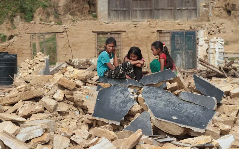 Nepal: Not der Kinder weiter groß © UNICEF/Panday Viele Kinder sind zutiefst verunsichert nach dem Erdbeben
