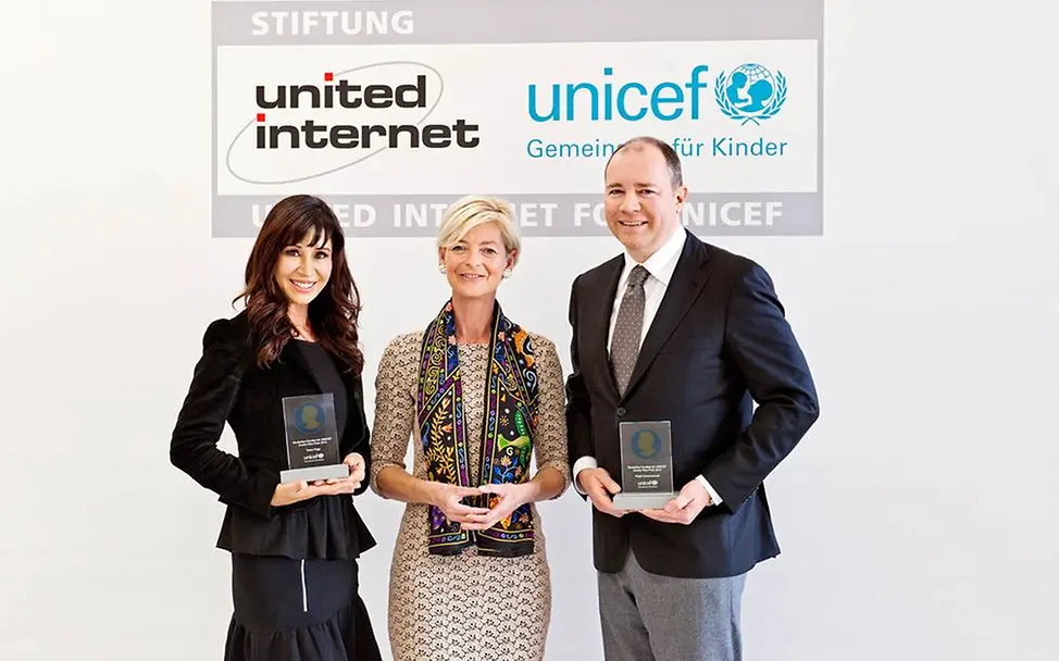 Tessa Page, Ann-Kathrin Linsenhoff und Ralph Dommermuth Aufmacherbild_Gustav Rau Preis