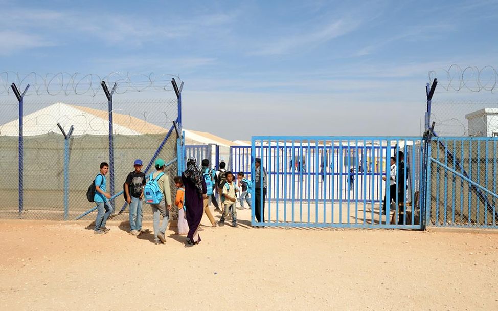 Die Schule im Azraq Camp ist gut gesichert. 