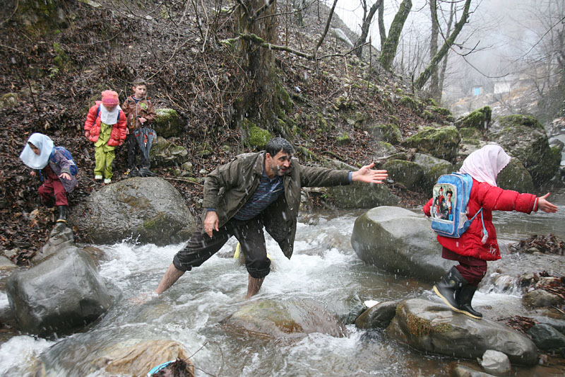 Iran: No distance too far to get to school | © Mohammad Golchin (Freelance Photographer)