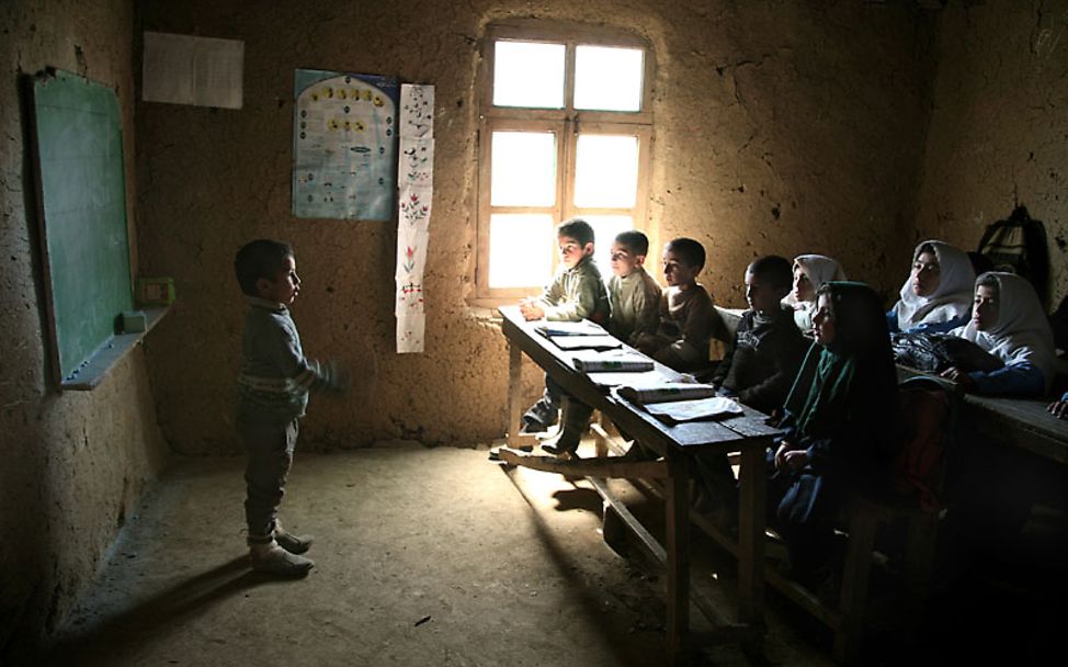 Iran: No distance too far to get to school | © Mohammad Golchin (Freelance Photographer)